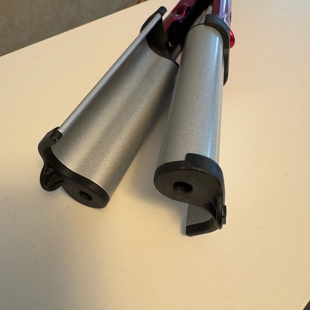 BedHead Pink and Silver Hair Waver - Picture 2 of 3